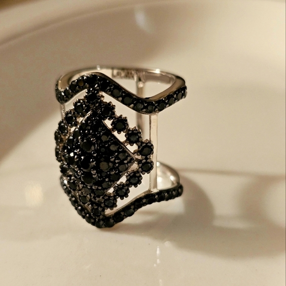 1.84 CTW Black Spinel BBJ 925 Sterling Silver Cocktail Ring Size 6 R1P22 - Picture 3 of 12